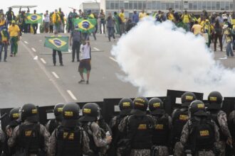 Denúncia contra Bolsonaro influencia projeto da anistia no Congresso