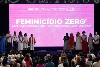 Governo federal lança campanha Feminicídio Zero na Sapucaí