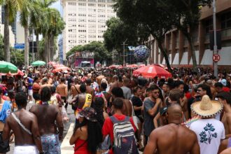 Especialistas recomendam "etiqueta respiratória" após carnaval