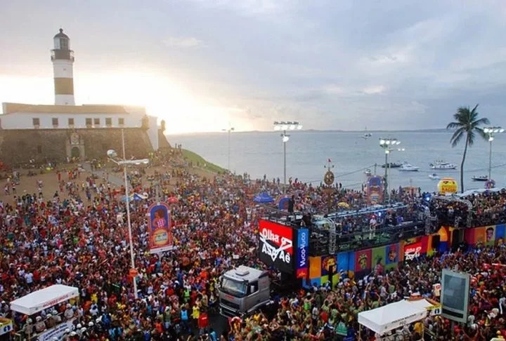 Salvador recebe título de maior Carnaval de trio elétrico do mundo pelo Guinness