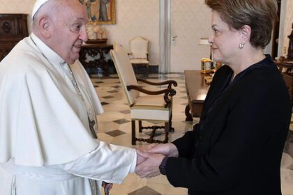 Dilma Rousseff destaca pontificado humanista de papa Francisco