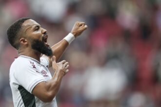 Fluminense goleia para avançar para oitavas da Copa do Brasil