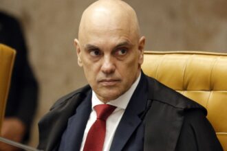 Moraes vota por suspensão parcial de ação do golpe contra Ramagem