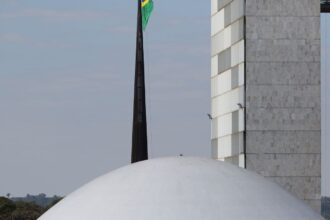 Relator apresenta novo parecer de marco de licenciamento ambiental