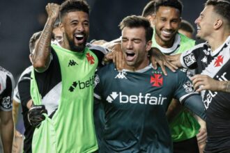 Vasco supera Operário nos pênaltis e segue vivo na Copa do Brasil
