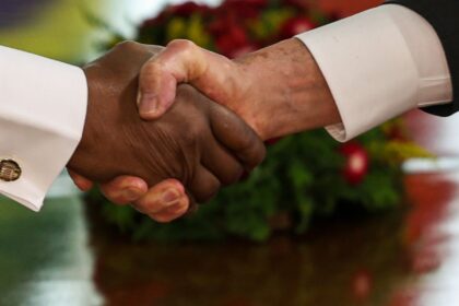 Brasil e Angola buscam diversificar comércio além do petróleo e agro