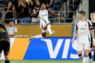 Flamengo fecha primeira fase do Mundial com empate com o Los Angeles