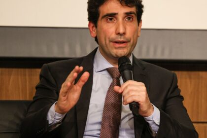 Galípolo diz que IOF não deveria ser usado para arrecadar