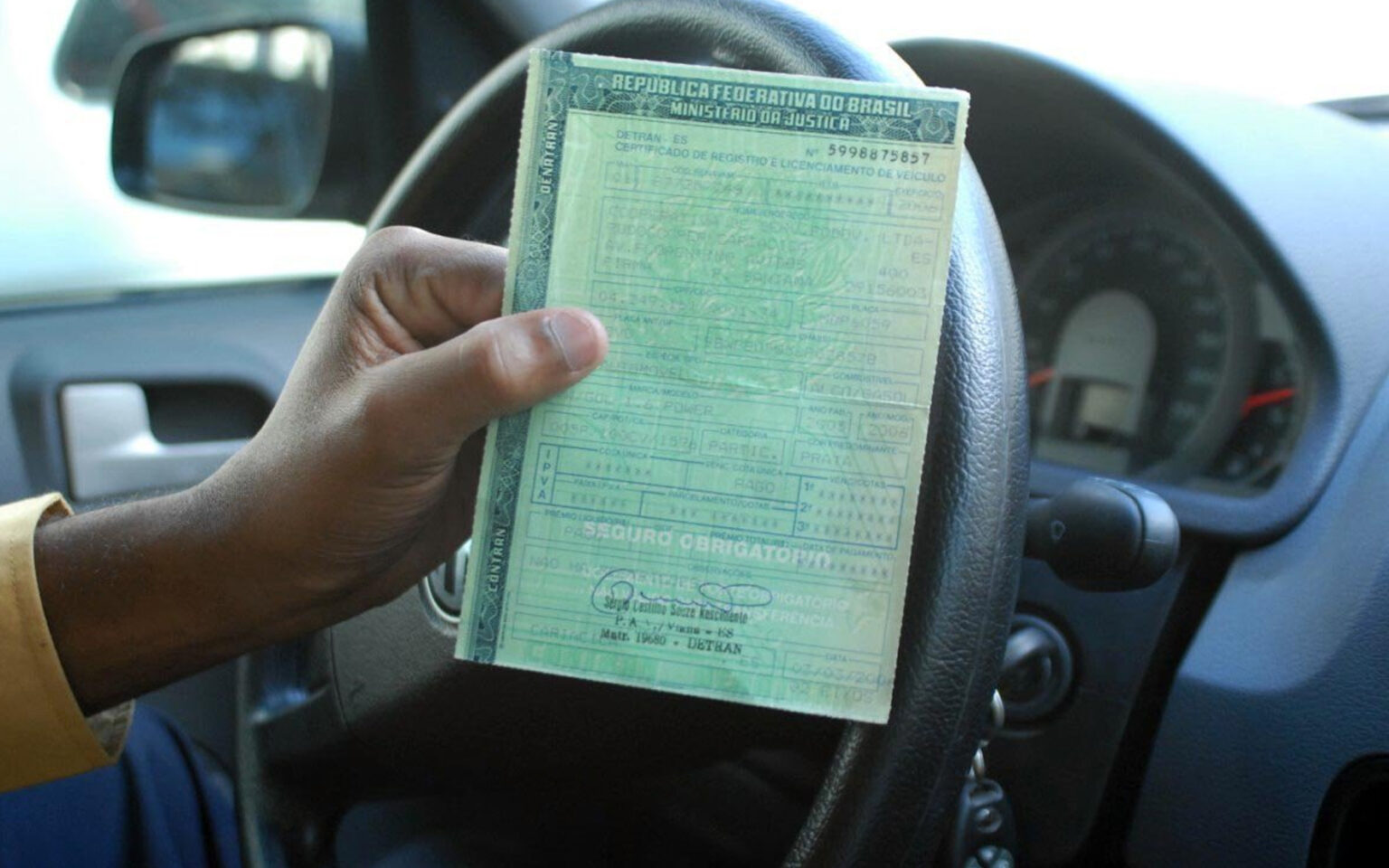 🚗 IPVA: Placas com final 8 têm até segunda (30) para pagar com 8% de desconto