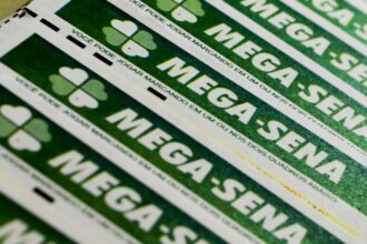 Mega-Sena acumula novamente e prêmio principal vai para R$ 130 milhões
