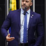 Moraes determina que Daniel Silveira seja submetido a perícia médica 