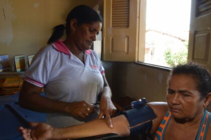 Um terço dos médicos deixou Atenção Primária à Saúde entre 2022 e 2024