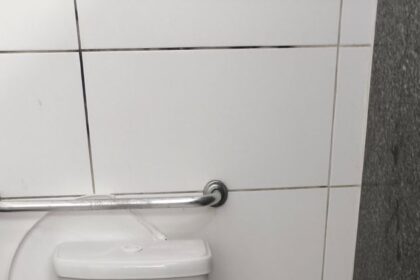 Prefeitura de Santo Antônio de Jesus evidencia atos de vandalismo em banheiros públicos – Prefeitura de Santo Antônio de Jesus - BA