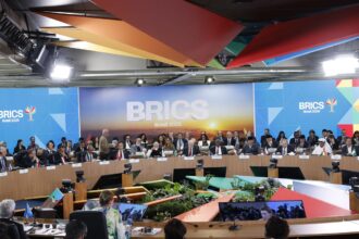 Brics aprova parceria para eliminar doenças socialmente determinadas