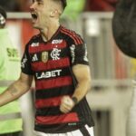 Flamengo vence o Galo e é o novo líder do Campeonato Brasileiro
