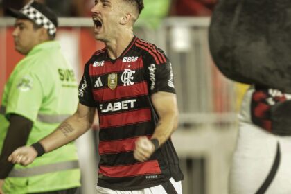 Flamengo vence o Galo e é o novo líder do Campeonato Brasileiro
