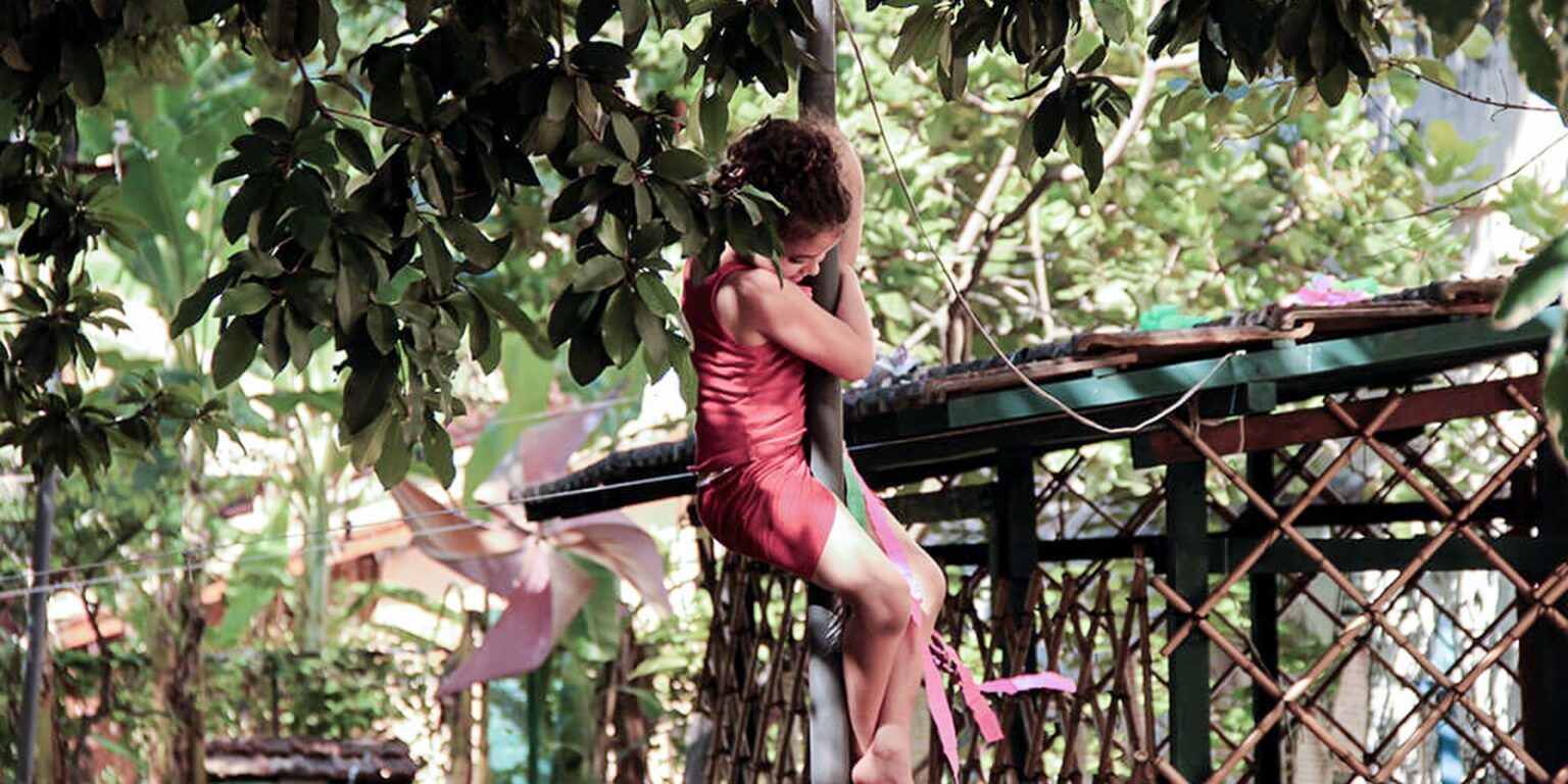 Projeto Tear leva cultura e educação a comunidades do Rio de Janeiro