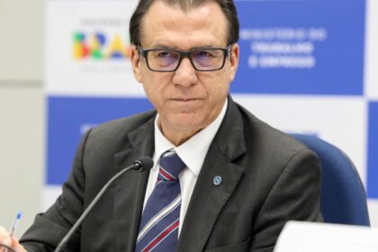 "O mundo não vai acabar", diz Luiz Marinho sobre tarifaço dos EUA