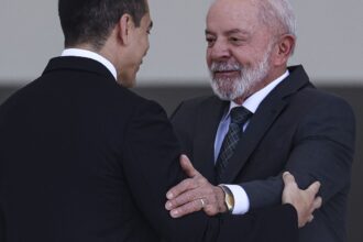 Relações com países sul-americanos são prioridades, diz Lula a Noboa