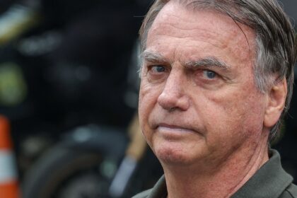 Bolsonaro passa mal e é levado para hospital em Brasília