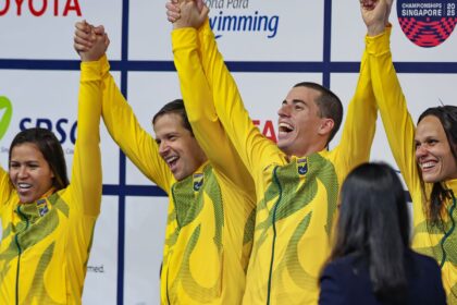 Com direito a recorde mundial, Brasil brilha no Mundial de natação