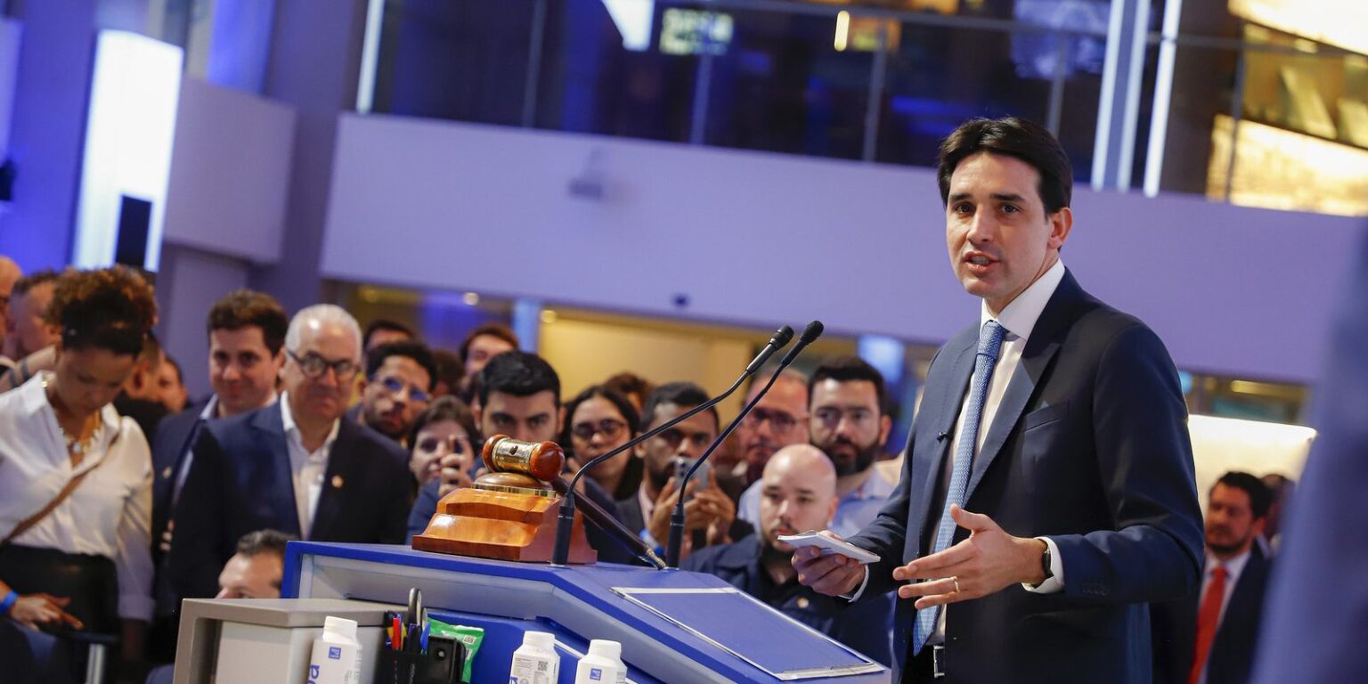 Obra do túnel Santos-Guarujá deve começar no fim do ano, diz ministro