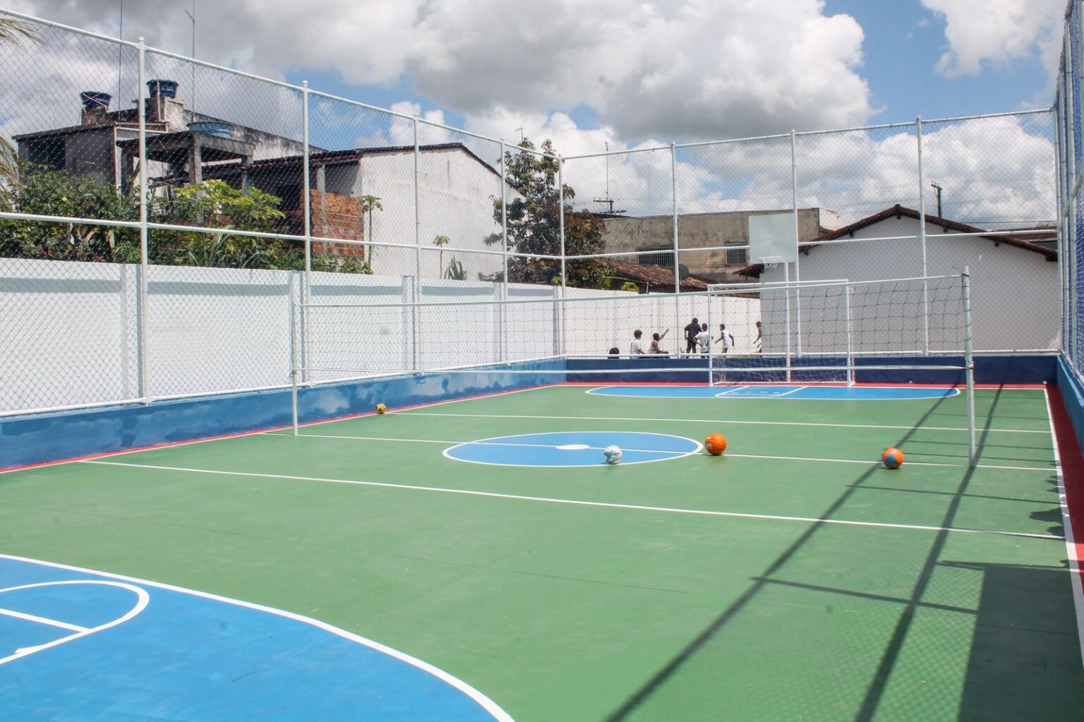 Prefeitura de Santo Antônio de Jesus inaugurou quadra poliesportiva na Escola Florentino Firmino de Almeida II – Prefeitura de Santo Antônio de Jesus - BA