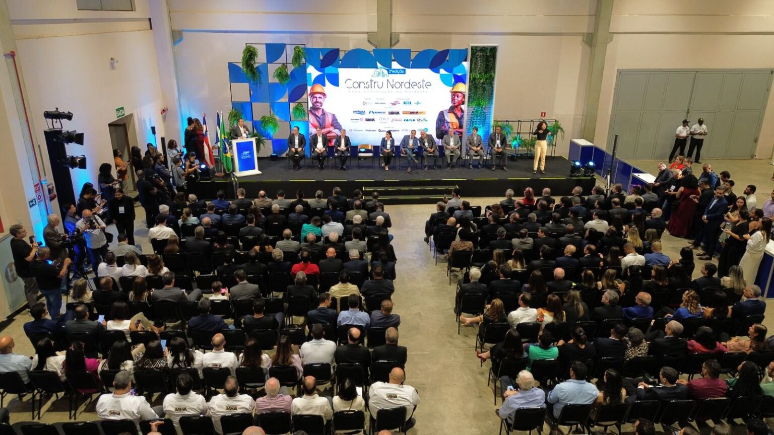 Abertura da ConstruNordeste 2025 reúne autoridades e lideranças do setor da construção civil nesta quarta-feira, 15