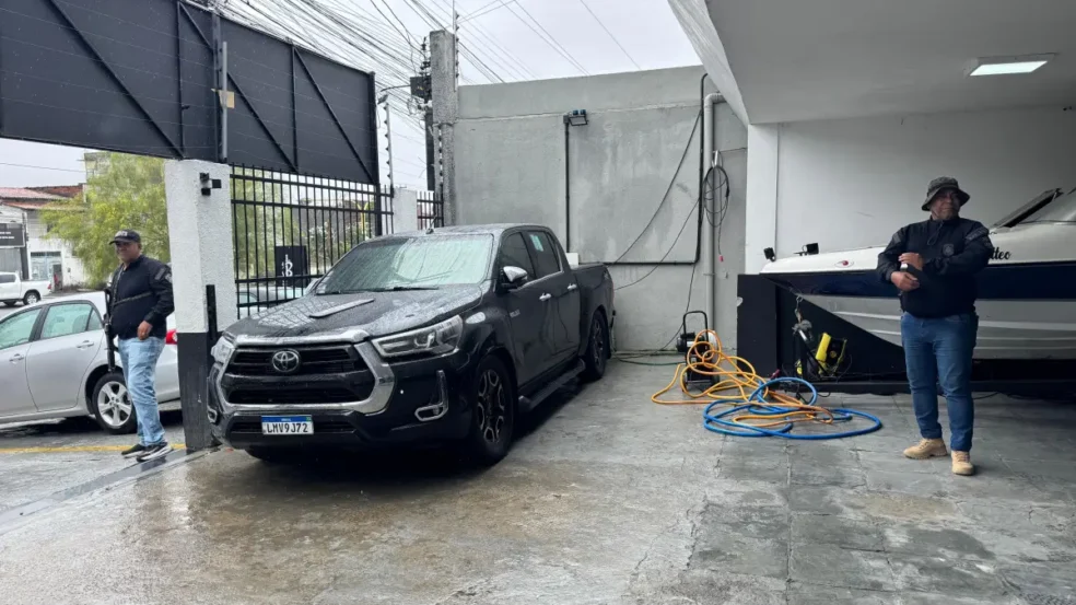 Após deixar Hilux para conserto em Feira de Santana, advogado do RJ descobre que veículo foi colocado à venda