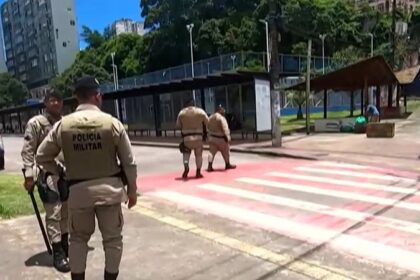 Barroquinha fecha comércio após ameaça de toque de recolher em Salvador