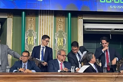 Câmara de Salvador aprova projeto que libera construção de prédios acima de 25 andares na orla