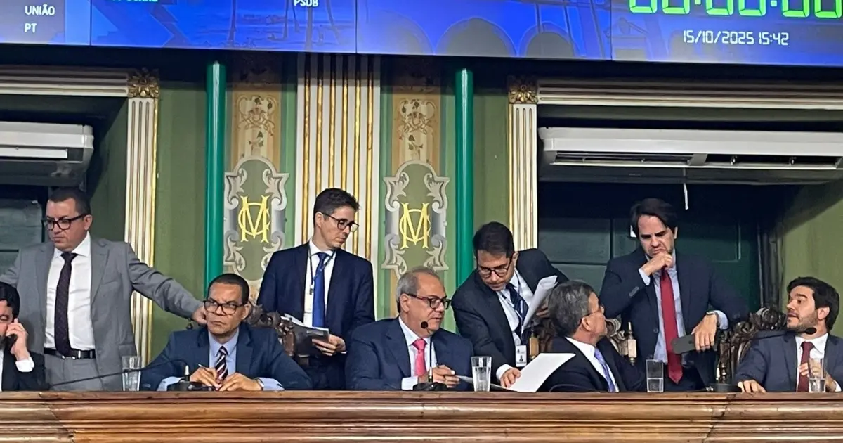 Câmara de Salvador aprova projeto que libera construção de prédios acima de 25 andares na orla