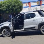 Casal e criança de um ano são baleados dentro de carro em Ibotirama