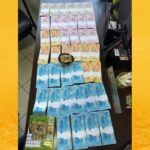 Dois homens são presos com R$ 2 mil em notas falsas entregues pelos Correios em Feira de Santana