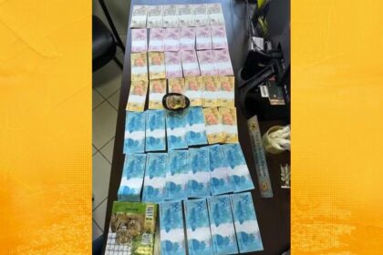 Dois homens são presos com R$ 2 mil em notas falsas entregues pelos Correios em Feira de Santana