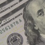 Dólar cai para R$ 5,46 com alívio nas tensões entre EUA e China