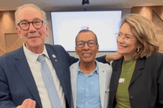 Em Salvador, Genival Deolino e Edileide Castro participam de encontro sobre educação com 18 maiores municípios da Bahia