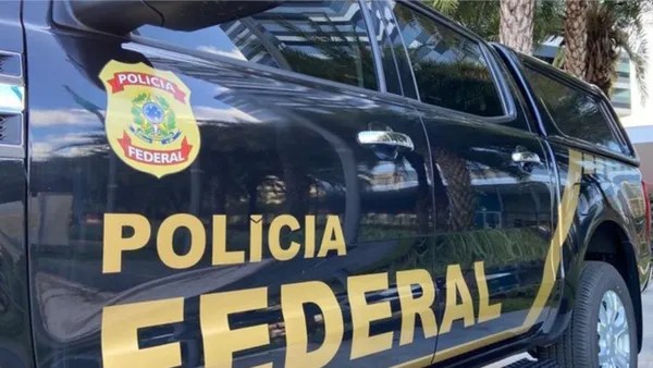 Endereços de alto padrão são alvos de operação da PF em Salvador