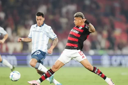Flamengo enfrenta o Racing por vaga na final da Libertadores nesta quarta-feira