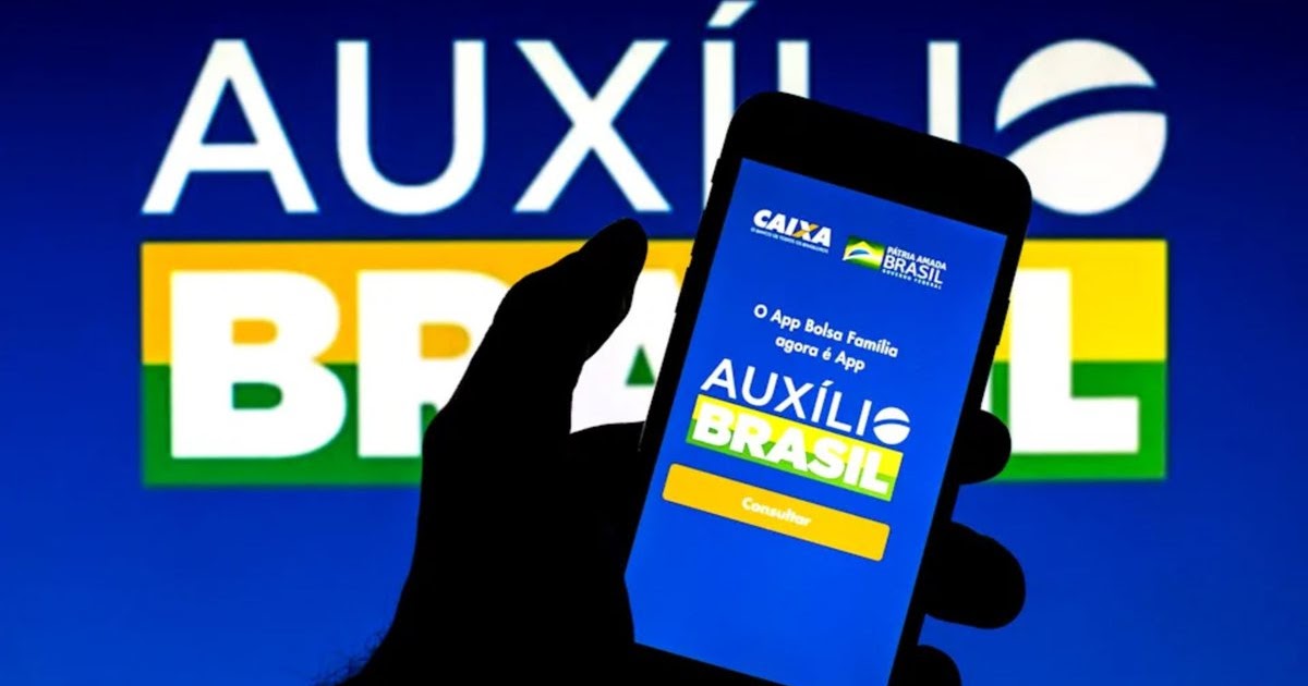 Governo notifica 176 mil pessoas para devolver valores do Auxílio Emergencial