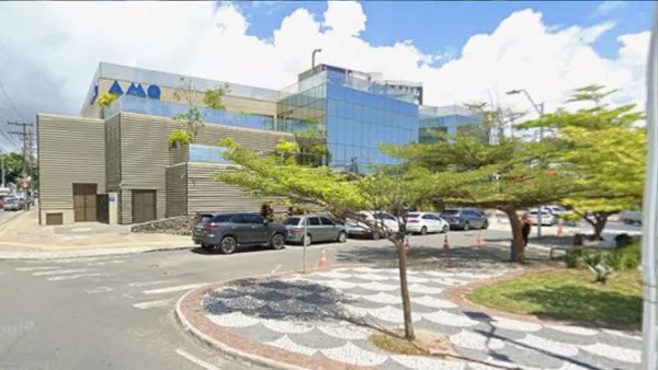 Homem morre e outro fica ferido em acidente com moto no Rio Vermelho