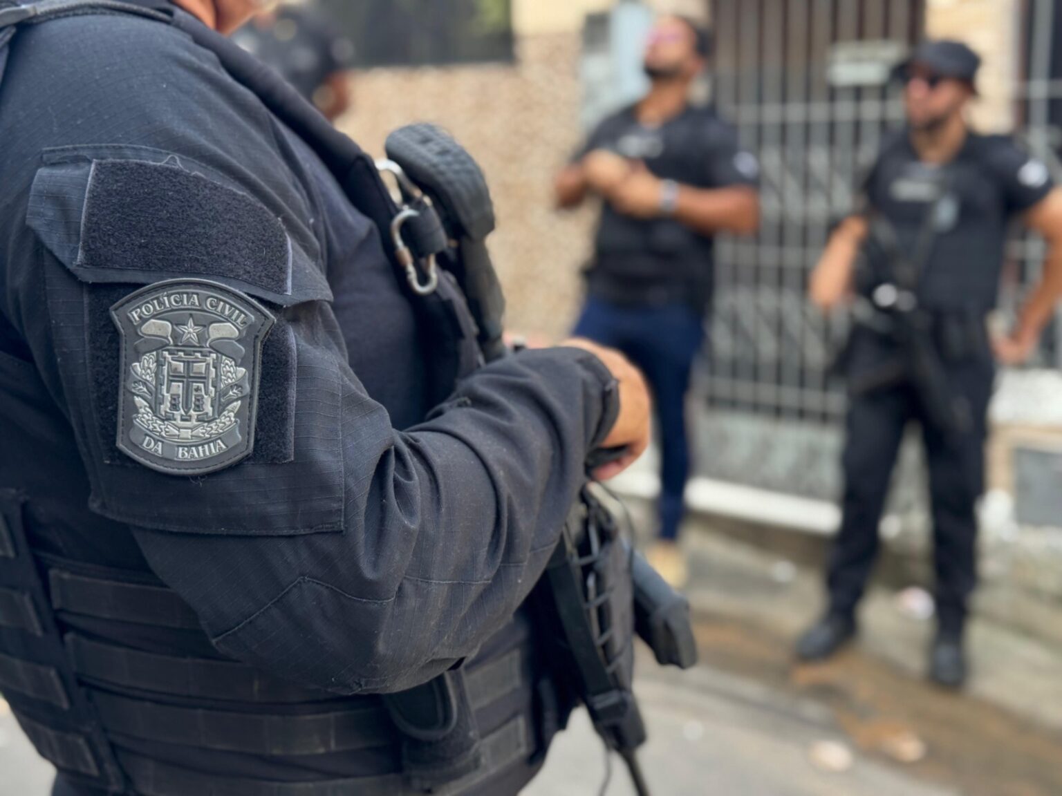 Homem preso por submeter idosos a condições degradantes em Salvador