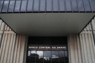 Mercado financeiro reduz para 4,72% previsão de inflação em 2025