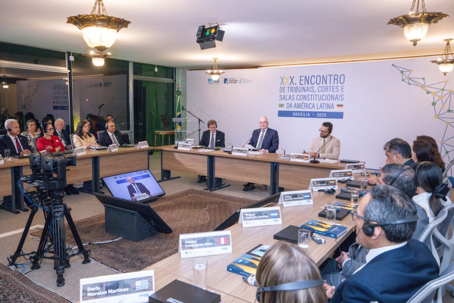 Ministro Edson Fachin propõe criação de rede latino-americana em defesa do Estado Democrático de Direito