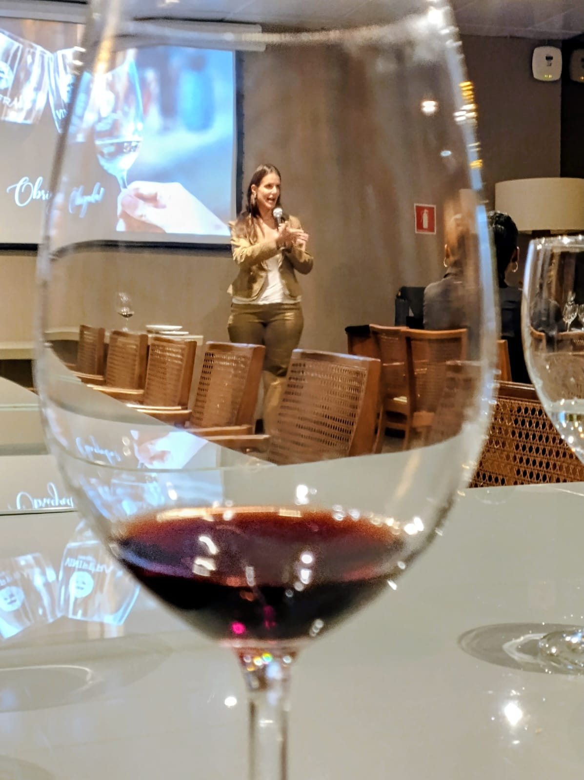 Sabores do Lácio encantam em masterclass da Vinífera Import