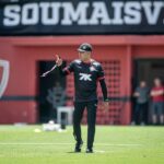 Vitória encara o Santos em confronto direto contra o Z-4