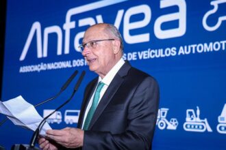 Alckmin intervém para China garantir chips a montadoras brasileiras