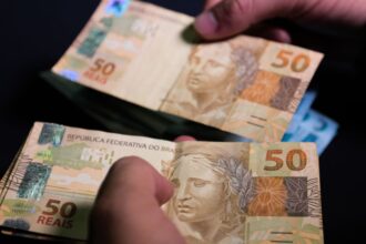 Brasileiros sacaram R$ 455,68 milhões esquecidos em bancos em setembro