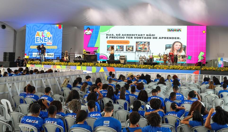 Buja Ferreira anima o Aulão Prepara Enem em Salvador