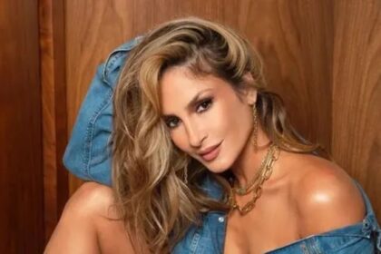 Claudia Leitte é internada com broncopneumonia